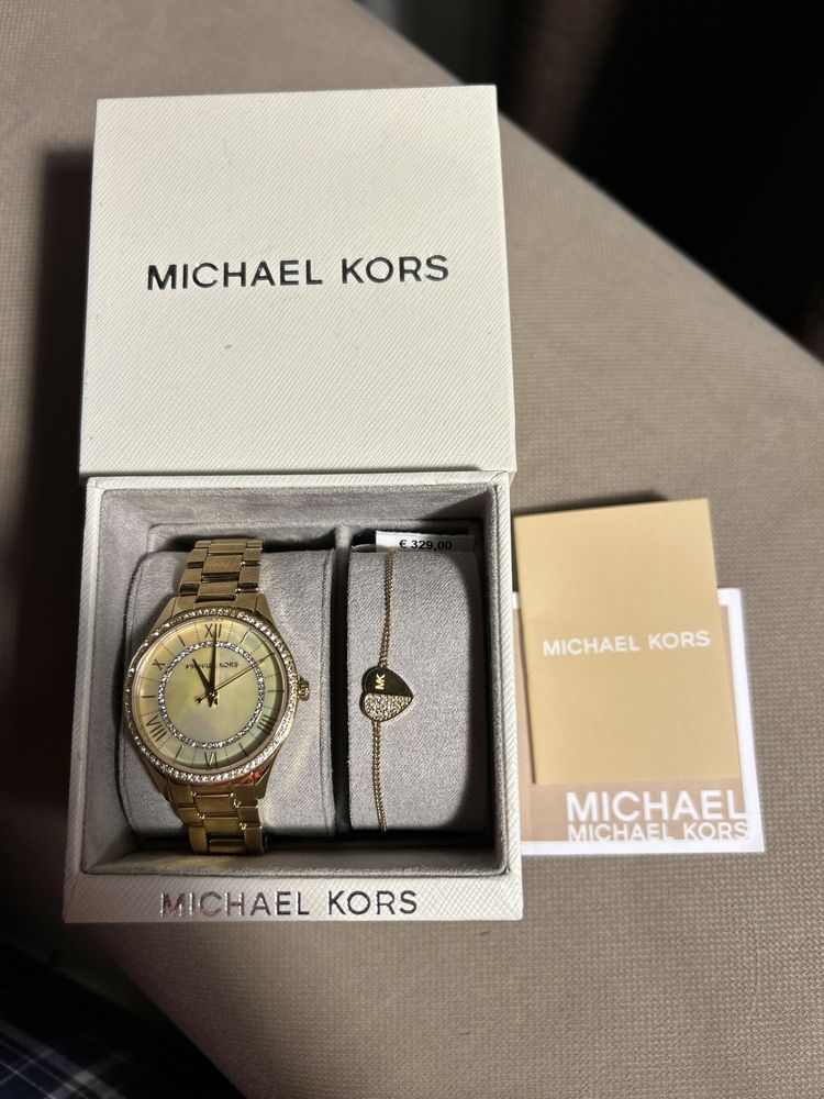 Годинник Michael Kors MK4490