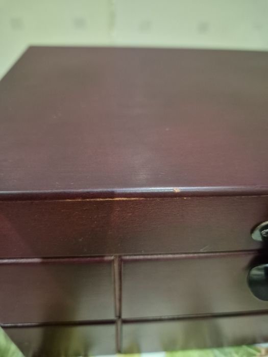 Дерев'яна скринька для прикрас