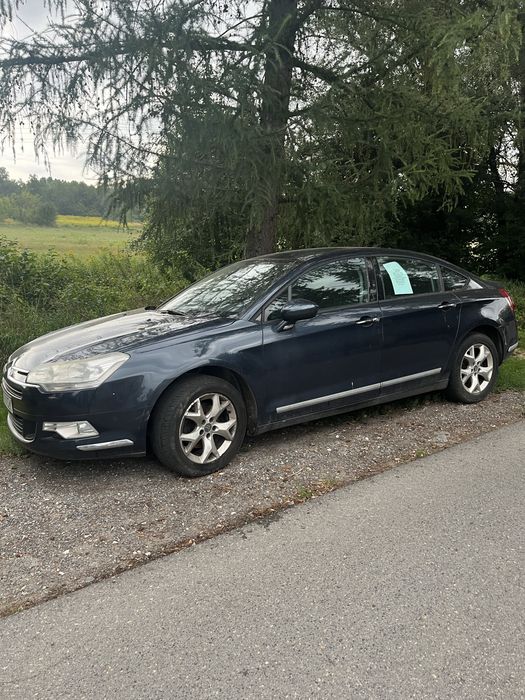 Świeżo po głębokim remoncie ( miał być dla syna ale sie rozmyślił )