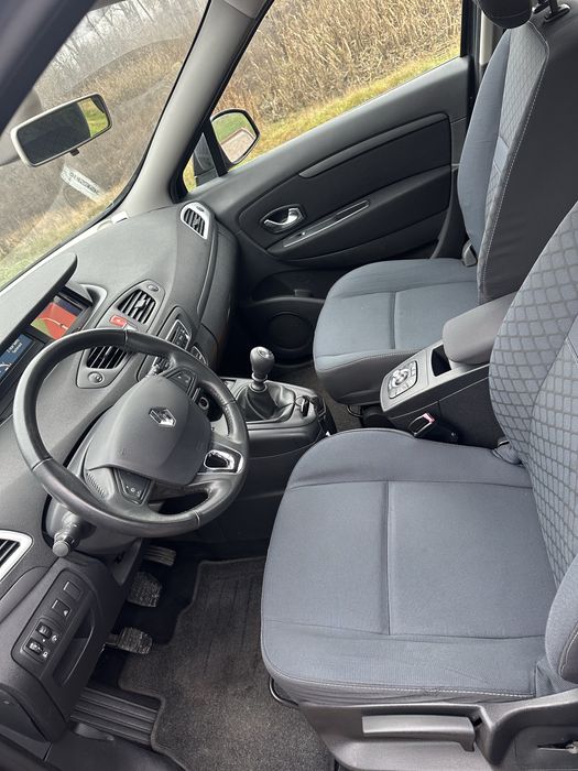 Продам Renault Scenic 2010, 1.5dci