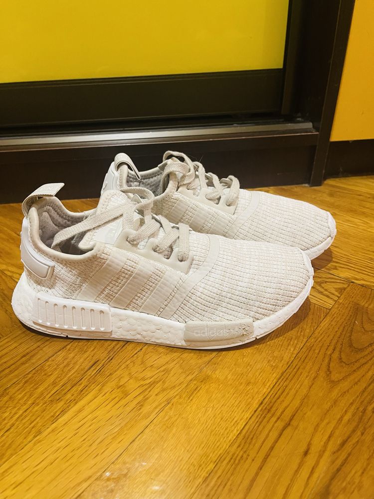 Кроссовки Adidas размер 38