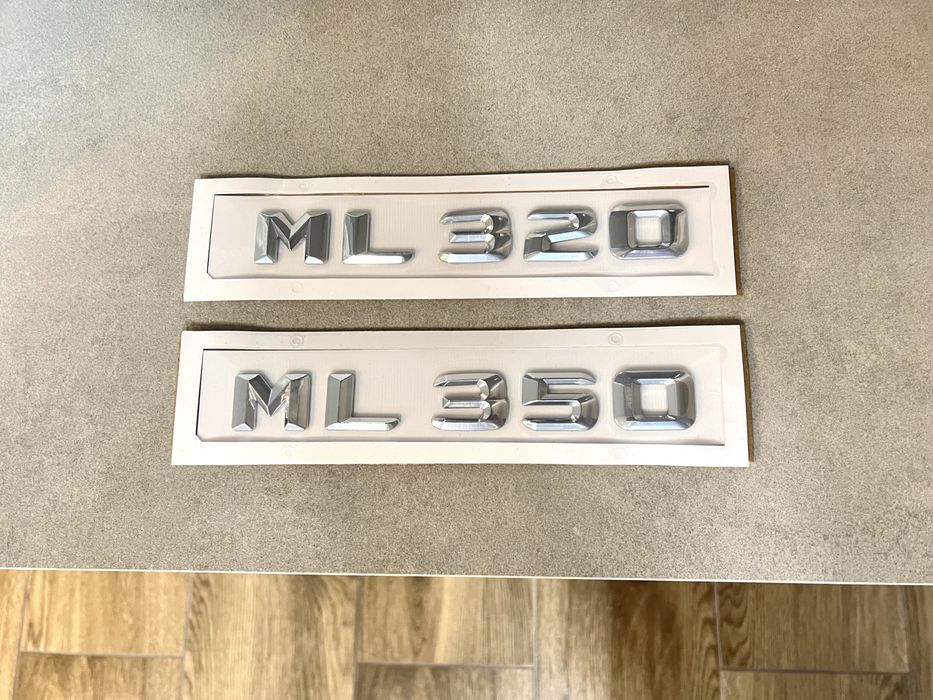 Шильдик надпис Mercedes Мерседес на багажик Е220 Е320 С180 CDI 4matic