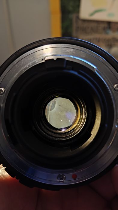 Objetiva Sigma 28-70mm f2.8-4 UC MF para Nikon