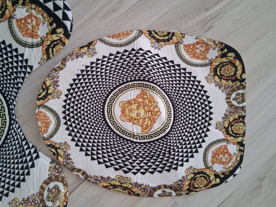 Zestaw dywaników łazienkowych Versace