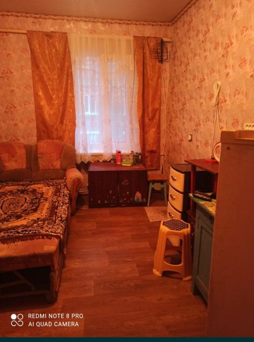 Здається кімната в гуртожитку в Тяжилові