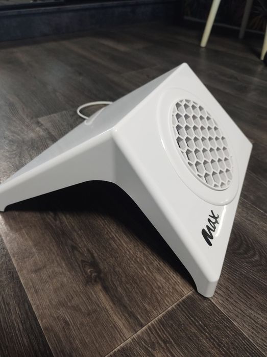 Витяжка манікюрна МАХ