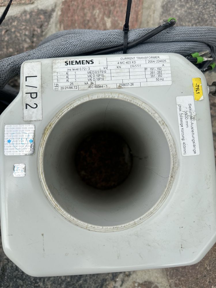 Transformatory prądowe Siemens 150/5/5 A – komplet 3 sztuki