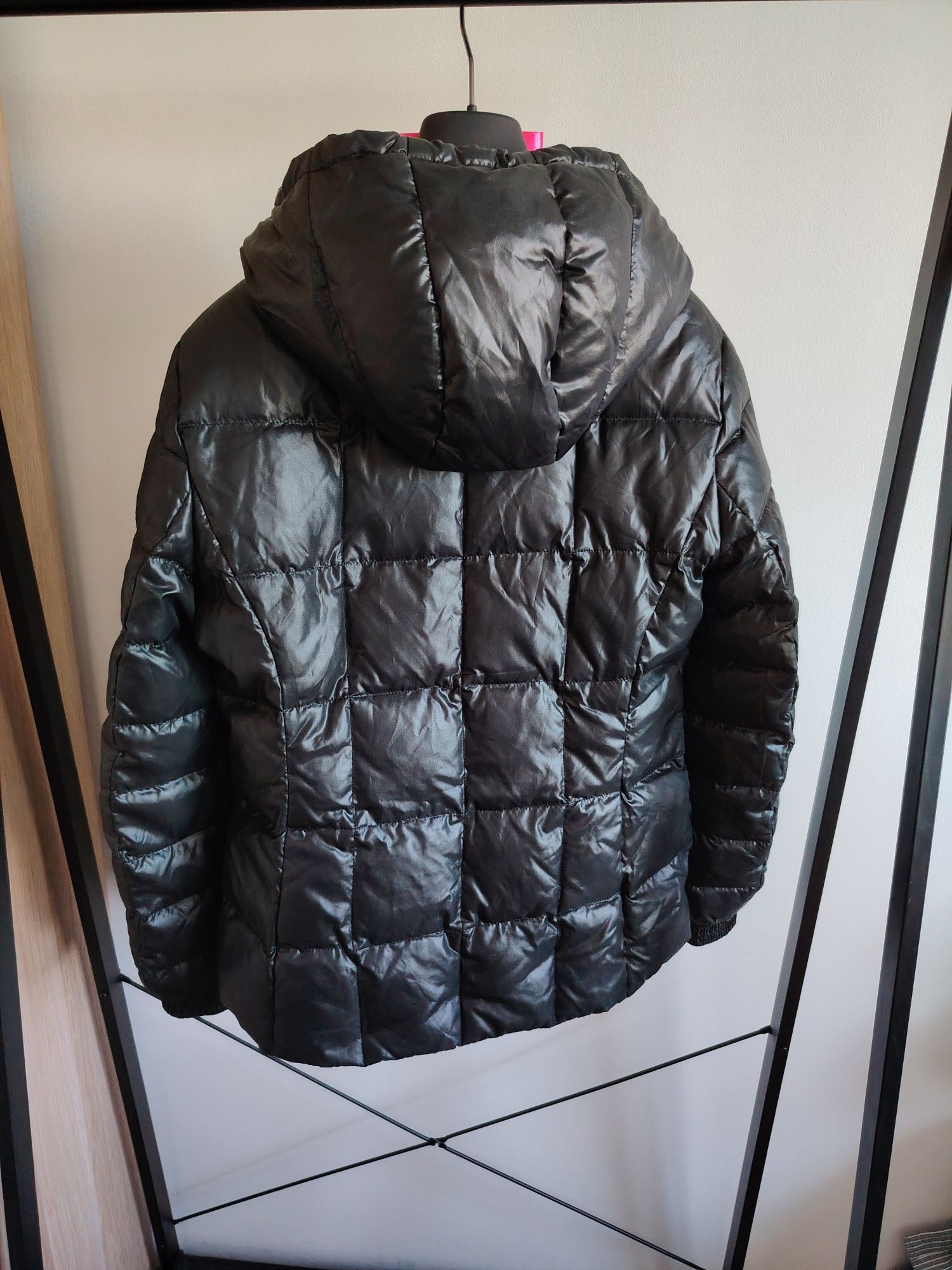 Esprit kurtka damska puch pierze 40