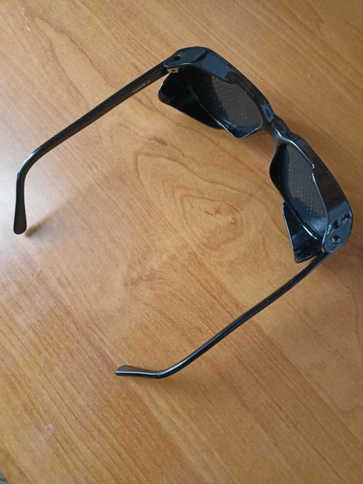 2 x okulary korygujące wady wzroku do bliży i dali -/+ 5 dpt (atest)