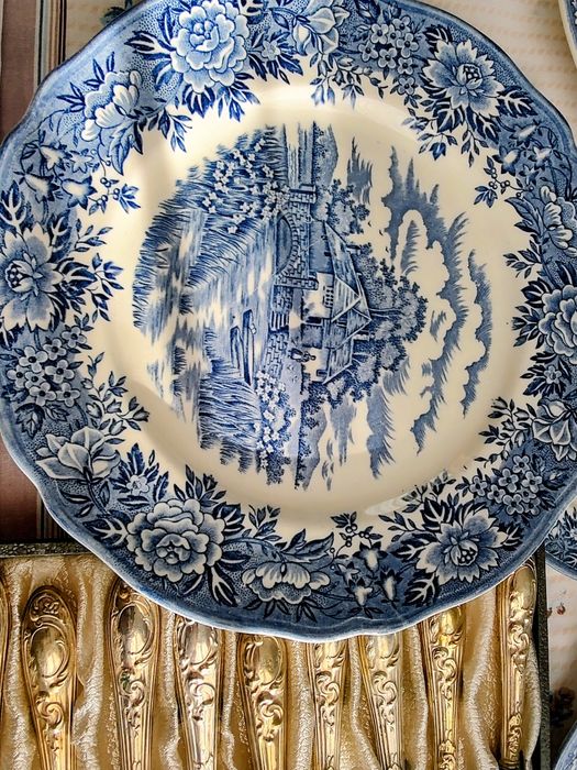 Англія тарілки антикваріат