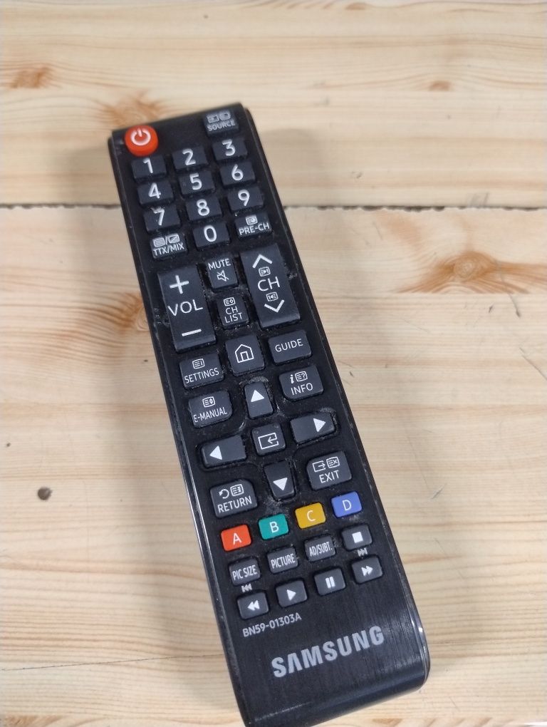 Płyta głowna, zasilacz, głośniki, pilot Samsung UE49NU7102K