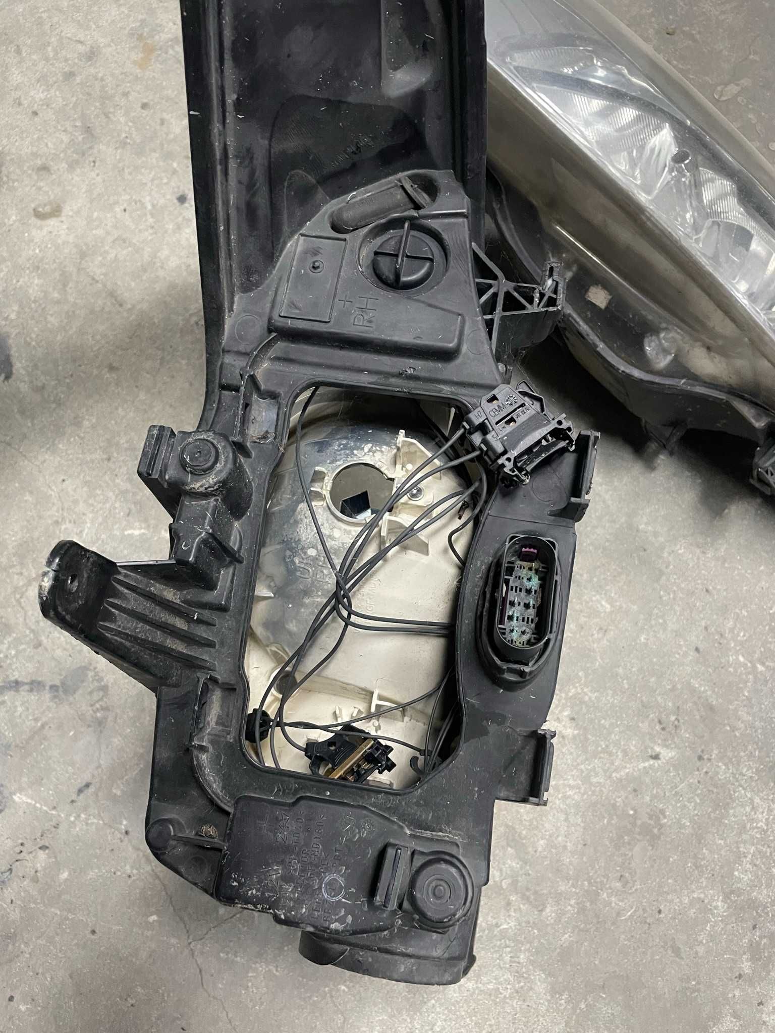 Ford Mondeo mk4 lampy przednie przód ang