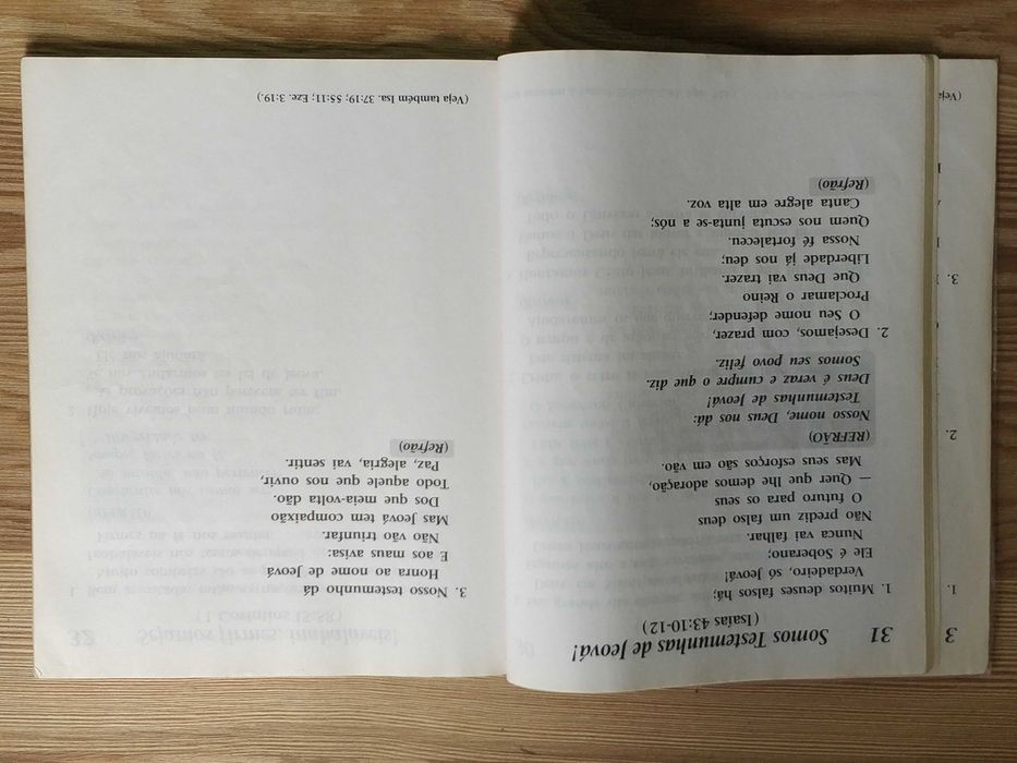 Livro Cantemos a Jeová