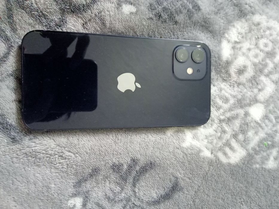 Айфон 12 акб 97 .