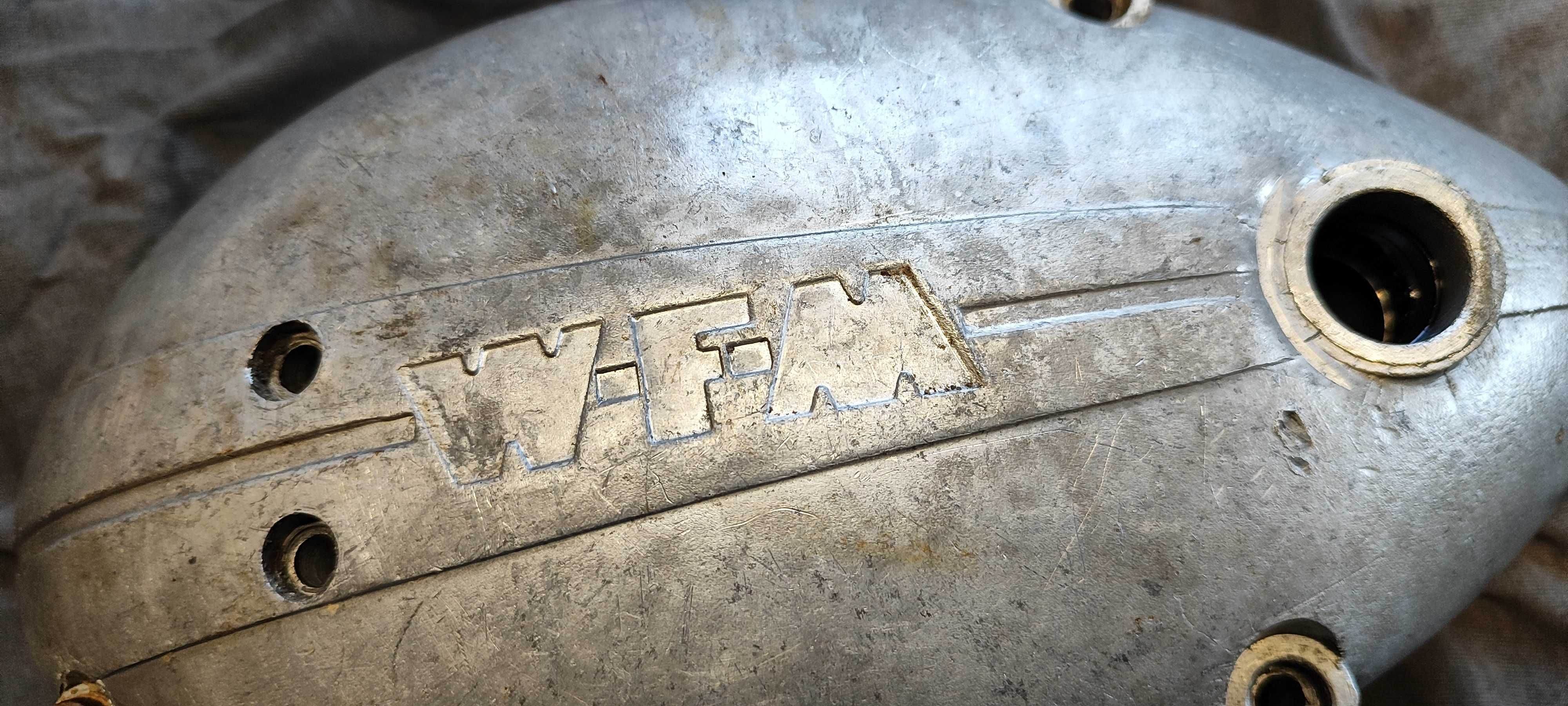 Dekiel WFM 125 po regeneracji łożysko kapa pokrywa sprzęgła oleju WSK