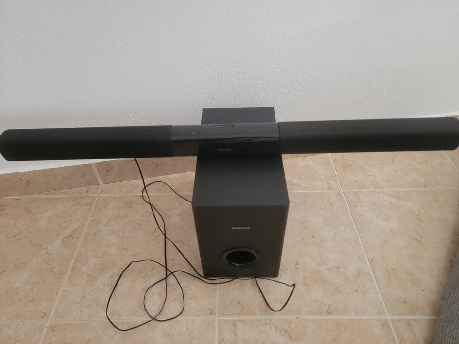 Barra e subwoofer Phillips