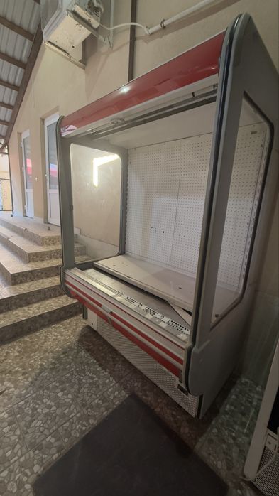 Хрлодильный шкаф торговое оборудование б/у