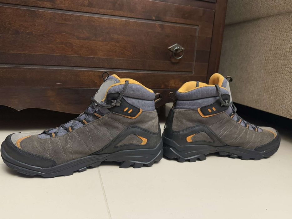 Alfa femund trekkingowe buty zamszowe męskie 43/44 gore-tex vibram 
R
