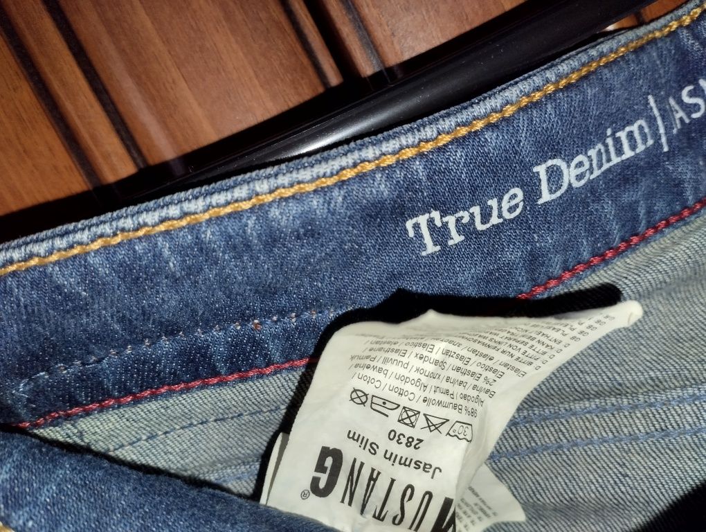 MUSTANG spodnie damskie jeansy r. M