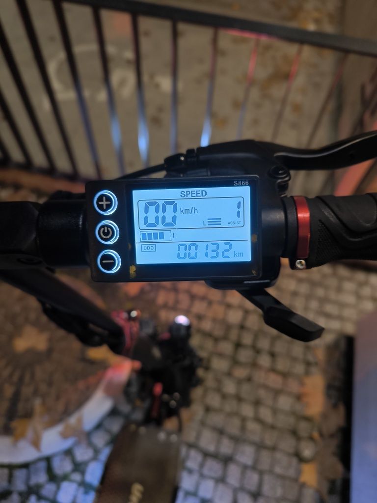 Trotinete urban glide e-cross pro boost 2