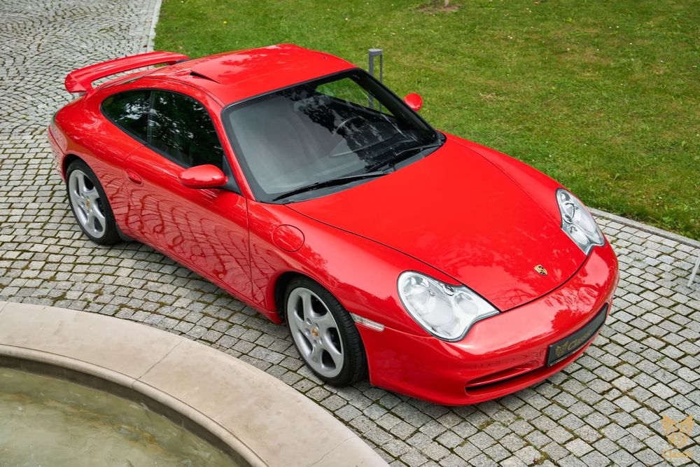 Porsche 911 Carrera