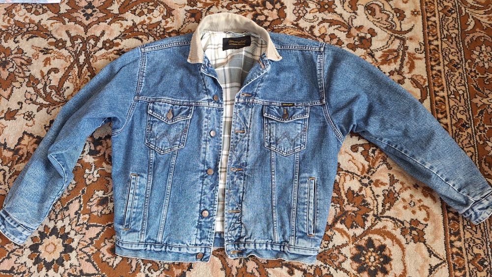 Wrangler джинсовая куртка.