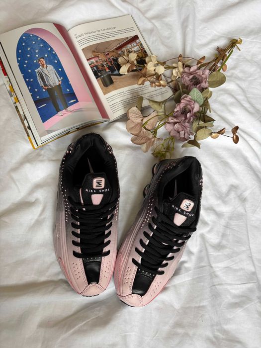 Кросівки Nike Shox R4 Sakura