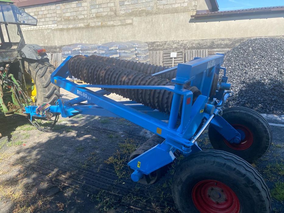 Wały posiewie Dalbo 5.1m , rolki , wał