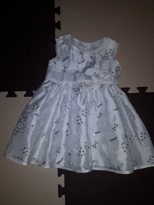 Biała sukienka cekiny roczek święta ślub komunia 86