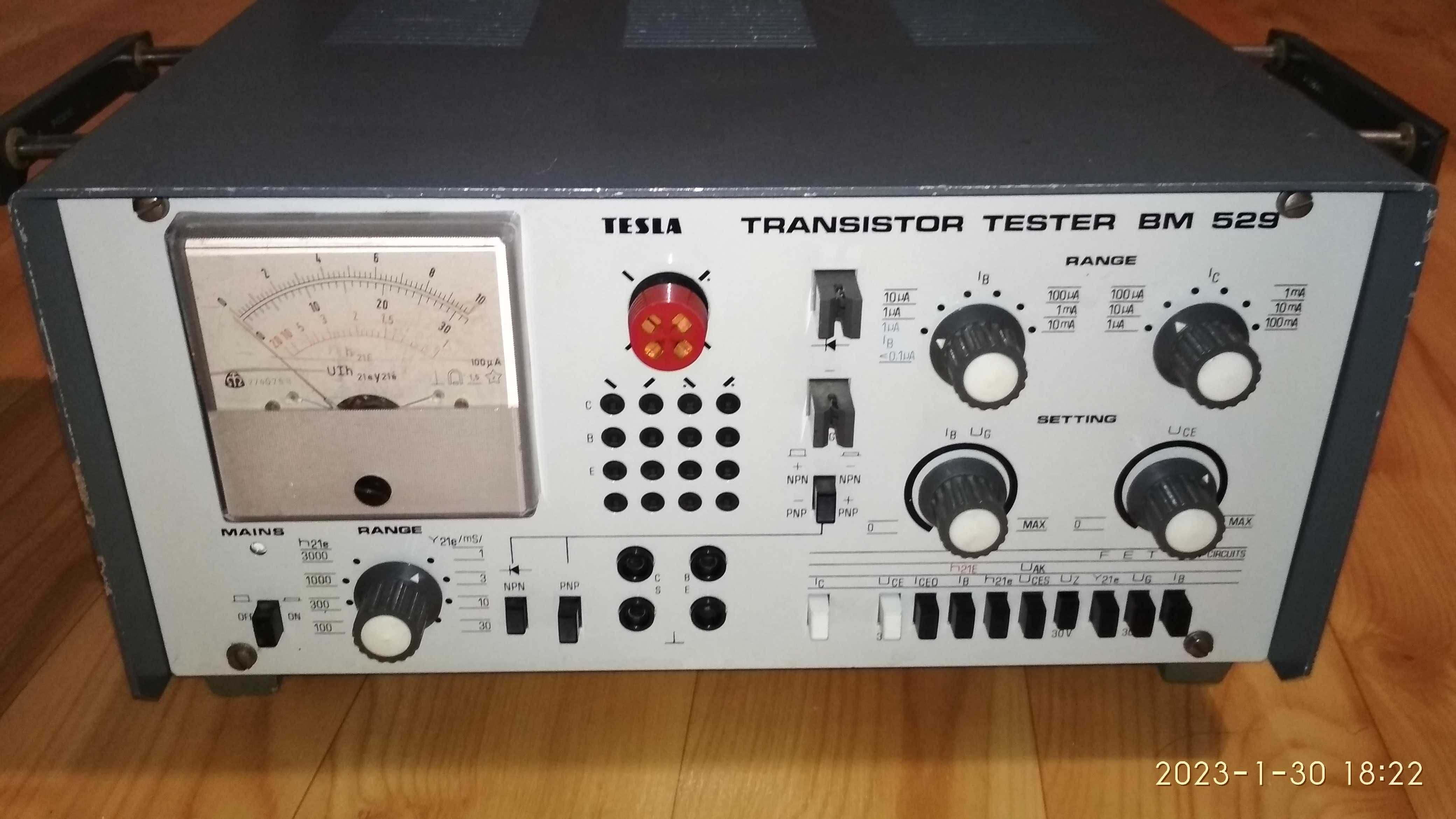 Прибор TESLA TRANSISTOR TESTER BM 529 измеритель транзисторов