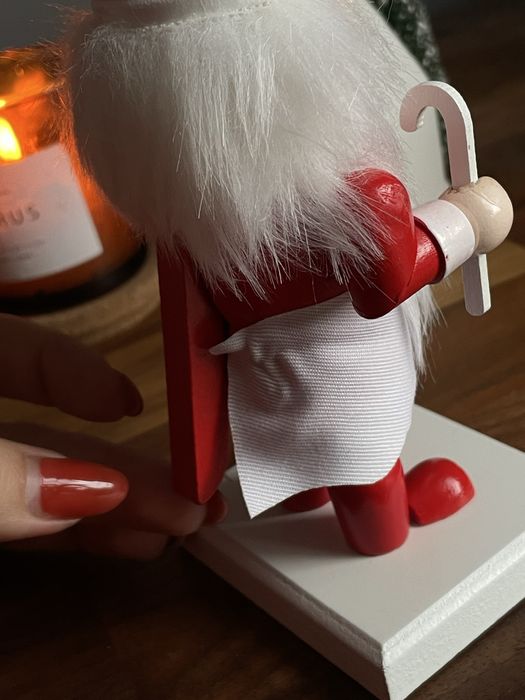 Na prezent! Świąteczna drewniana ozdoba dziadek do orzechów