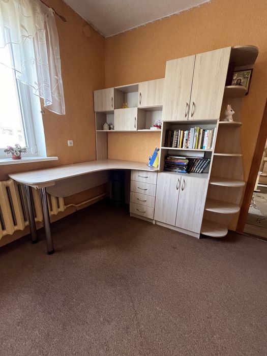 Продам шкільний куточок