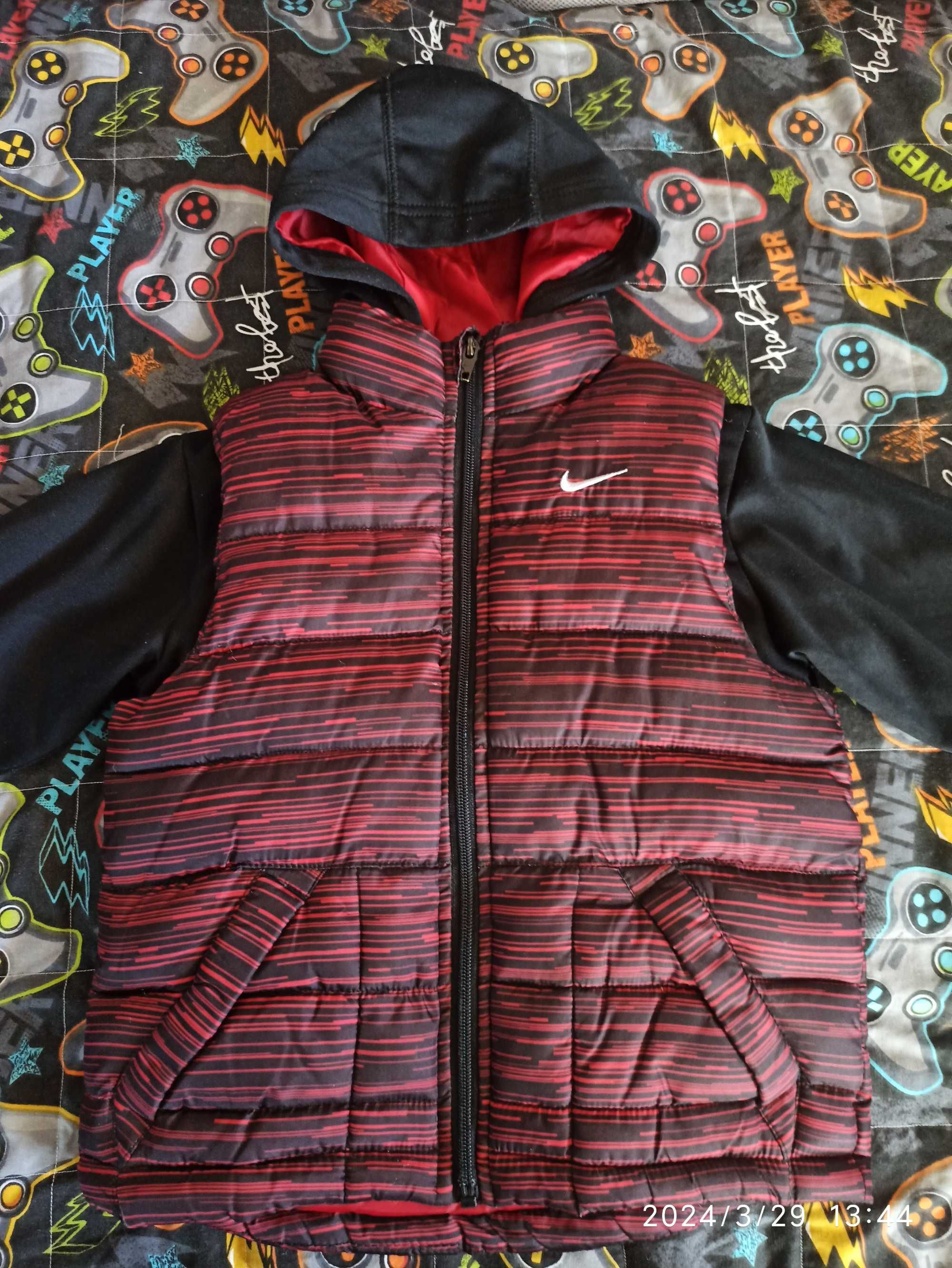 Kurtka przejściowa chłopięca Nike bluza razem z kamizelką 4 lata