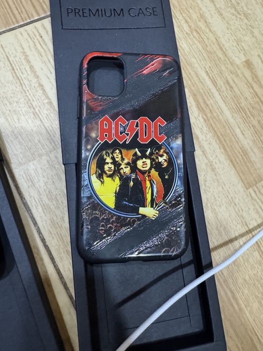 Чохли до айфон 11 нові