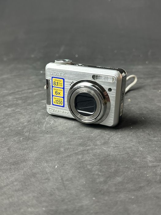 Цифровий фотоапарат Sony. В робочому стані.