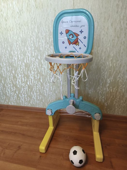 Центр спортивний : Футбол + баскетбол + гра в кільця 3 в 1