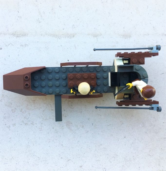 Set 7104 - LEGO Star Wars Desert Skiff, 2000