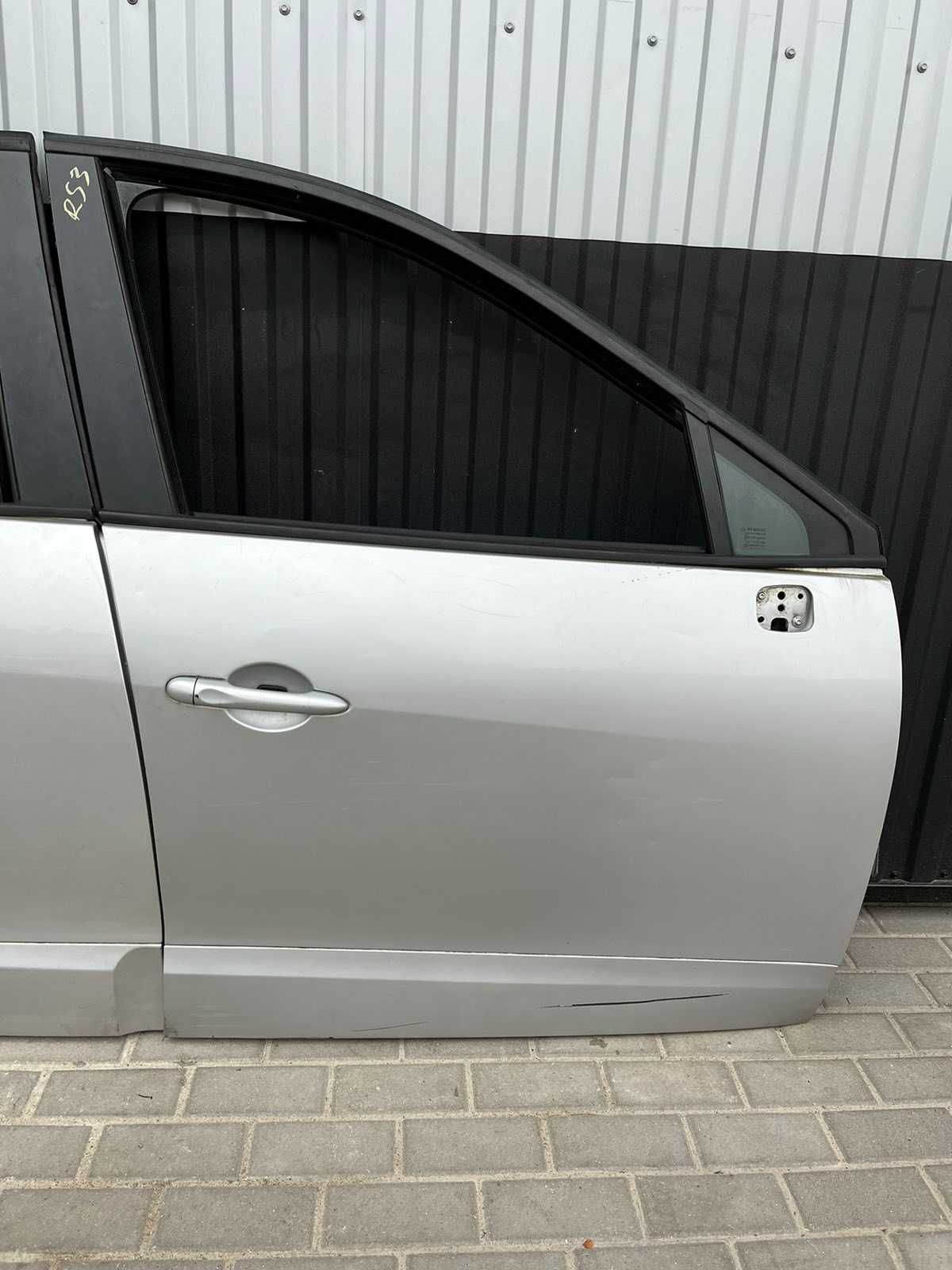 Двері Передні Задні Renault Scenic 3 (2009-2015) TED69