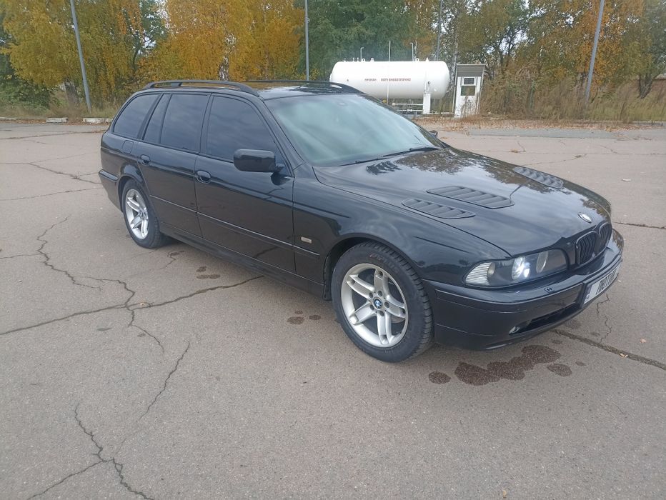 Продам BMW 5 E39 2.2 бензин