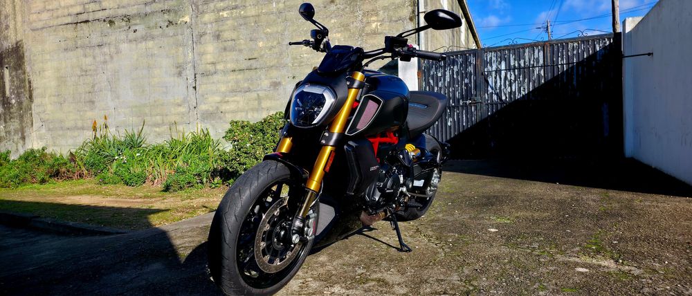 Ducati Diavel 1260s como nova