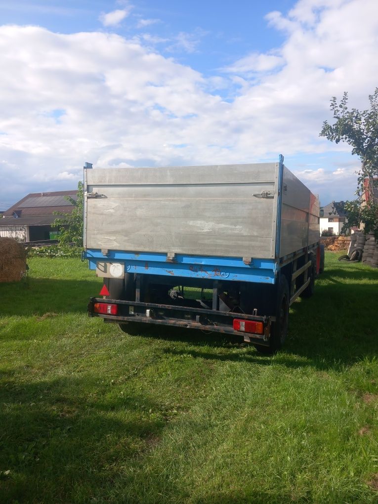 Przyczepa cieżarowa do słomy platforma kassbohrer