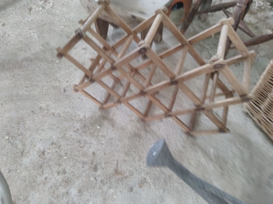 Suporte para garrafas.