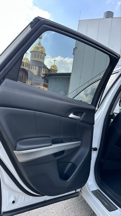 До вашої уваги Honda crosstour 2013р не потребує  вкладень