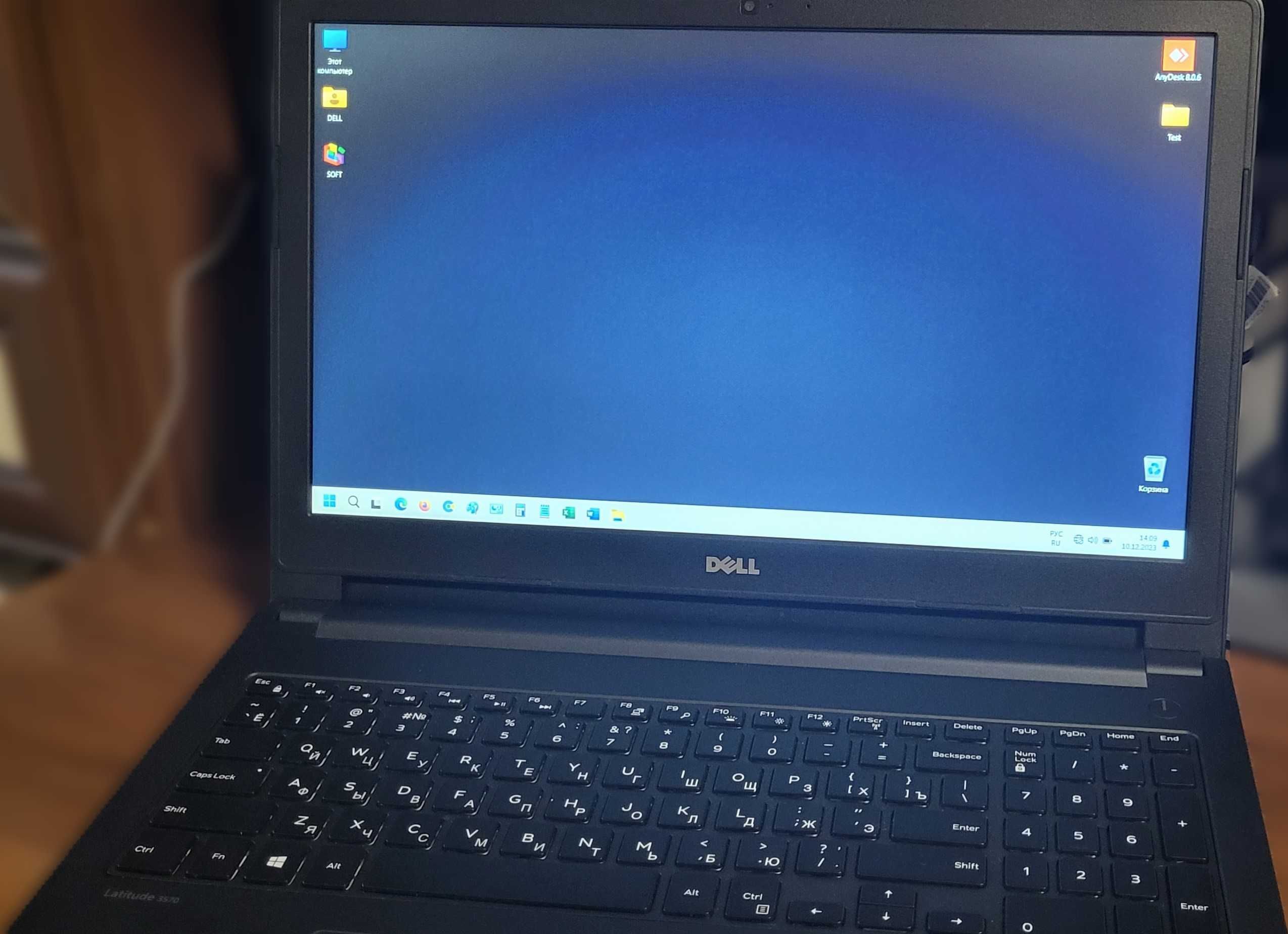 Ігровий ноут Dell 3570 15,6FHD/i7-6500/8Gb/SSD256Gb/Nvidia920M