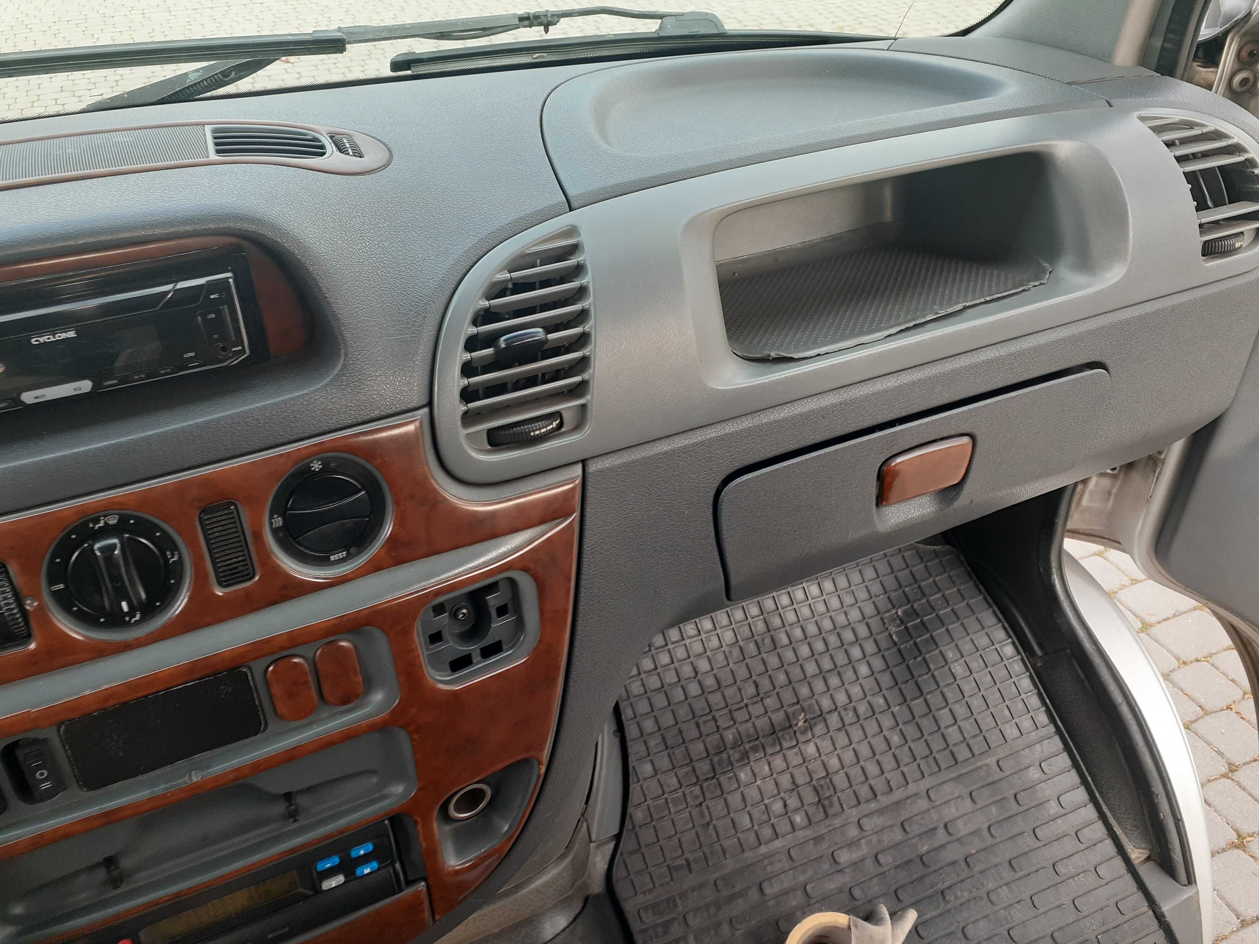 Продам МЕРСЕДЕС Спрінтер 2.2 цді, бус пасажир 9місць ЛЬВІВ SPRINTER