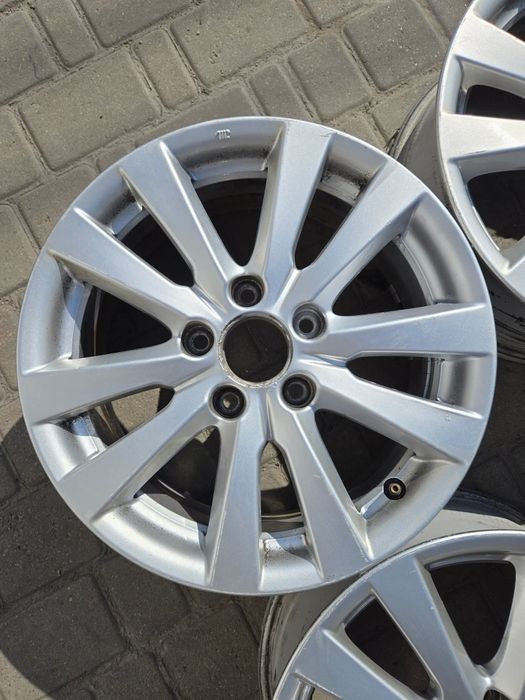 5 114.3 16 Honda Toyota lexus