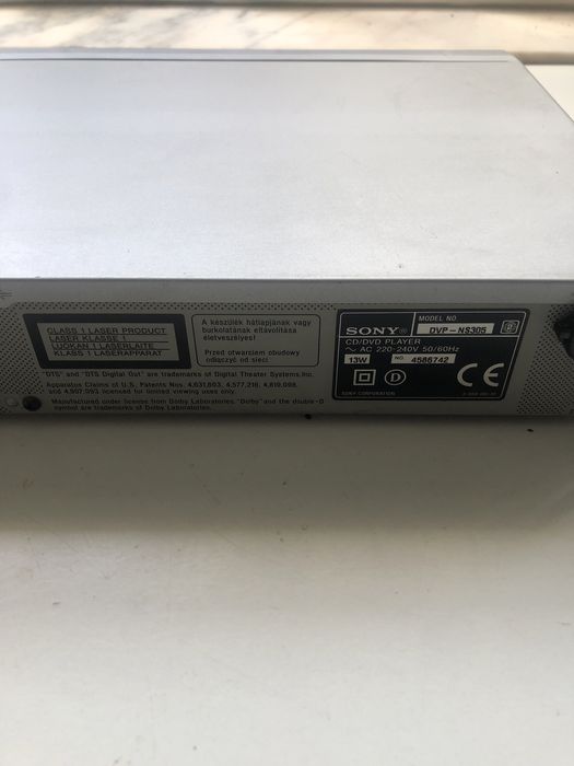 Dvd marca sony cor prata