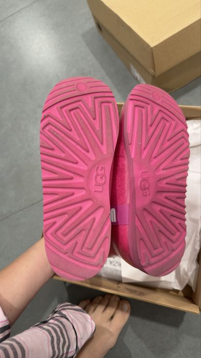 Ugg ОРИГІНАЛ- дитячі рожеві 37 розмір, 23.5 устілка