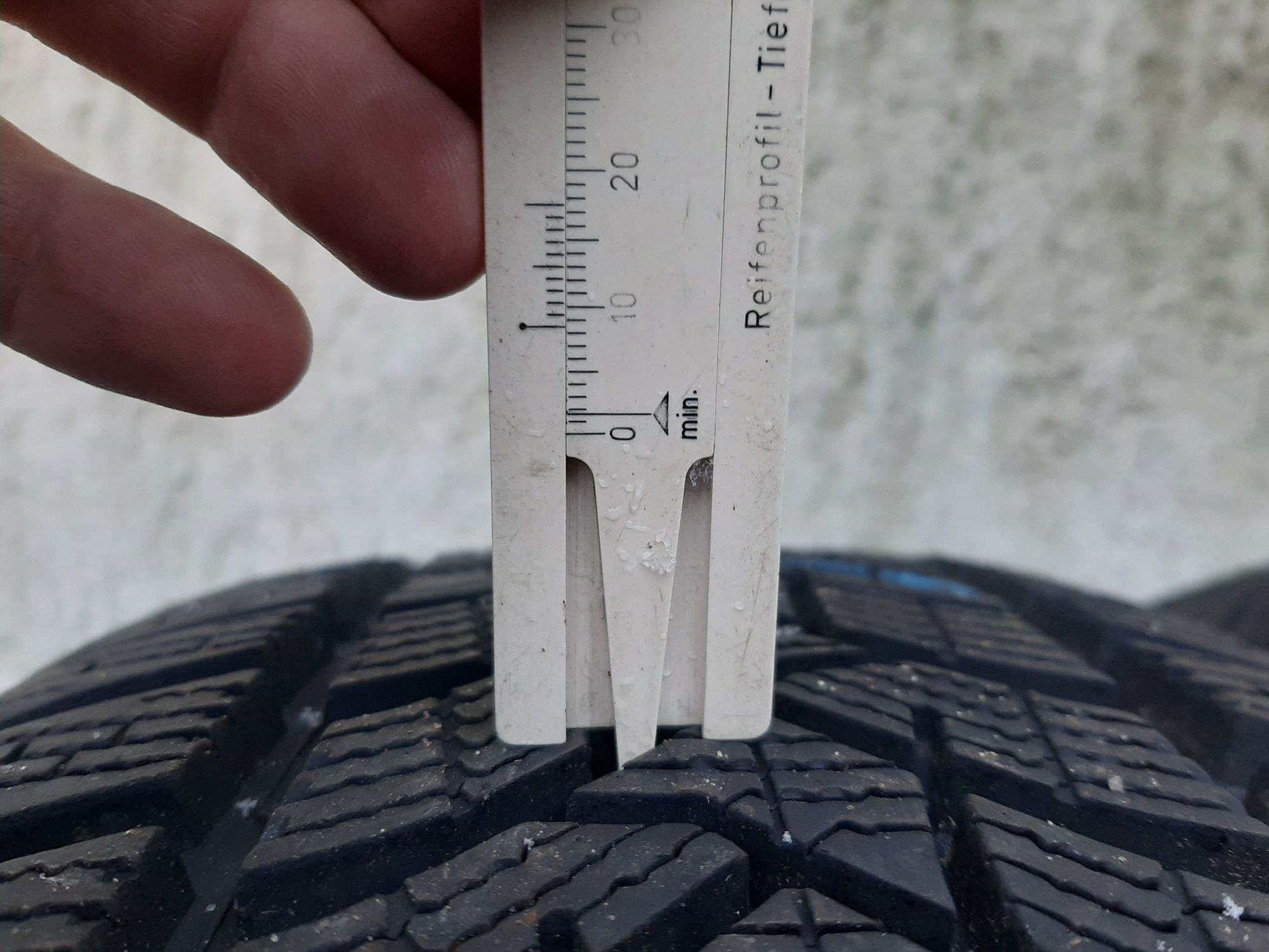 2x Opony zimowe 205/55R16 Dunlop WinterSport 5 / 2023r 8,5mm Jak Nowe