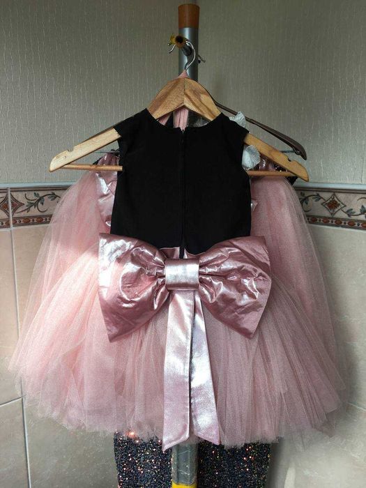 Фемелі лук дитяча сукня і рожева спідниця з бантом для мами